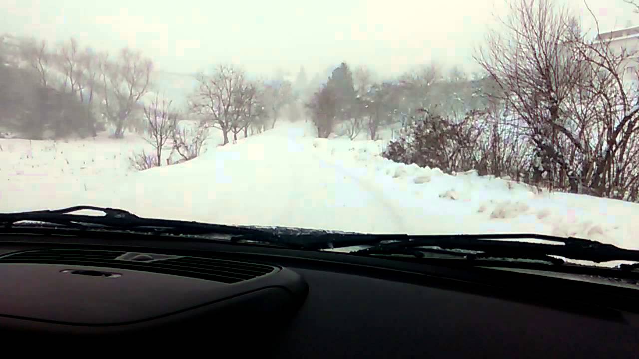 Alfa Romeo Crosswagon Q4 - Cruising during snowstorm - Mlečenica