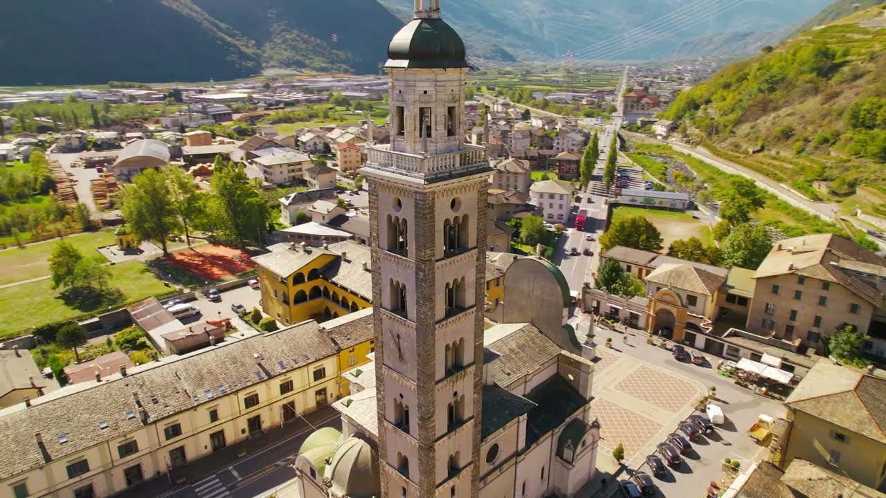 Il Santuario della Madonna di Tirano, nel cuore della Valtellina (4K)