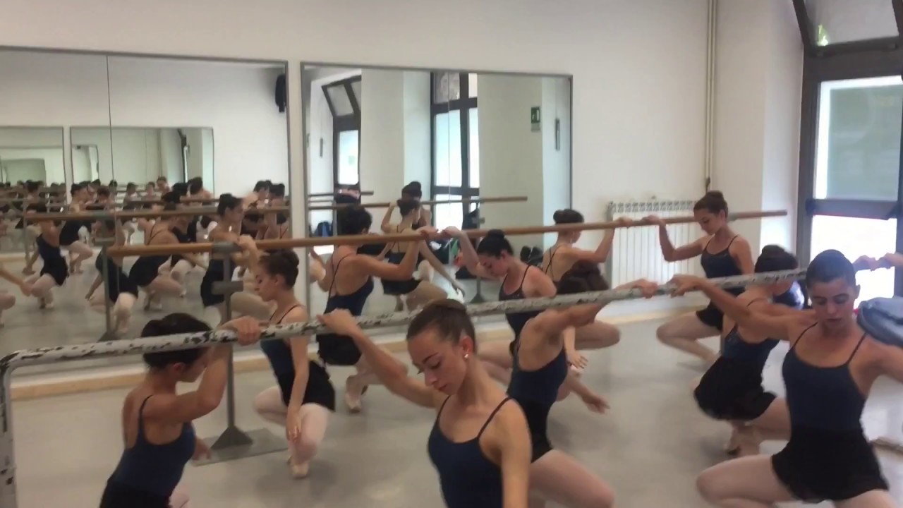 Lezione all'Accademia Nazionale di Danza-Elena De Laurentiis