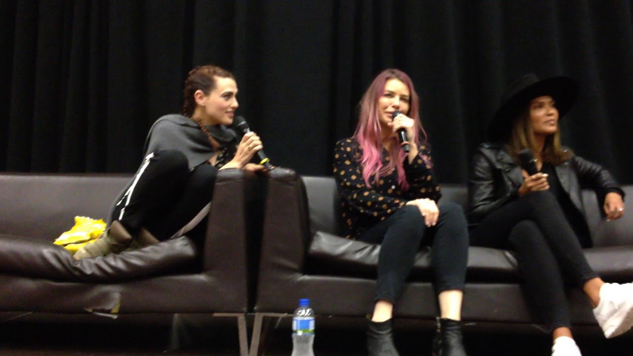 Katie McGrath Lauren German part 11 Women of DC Armageddon Expo 2018