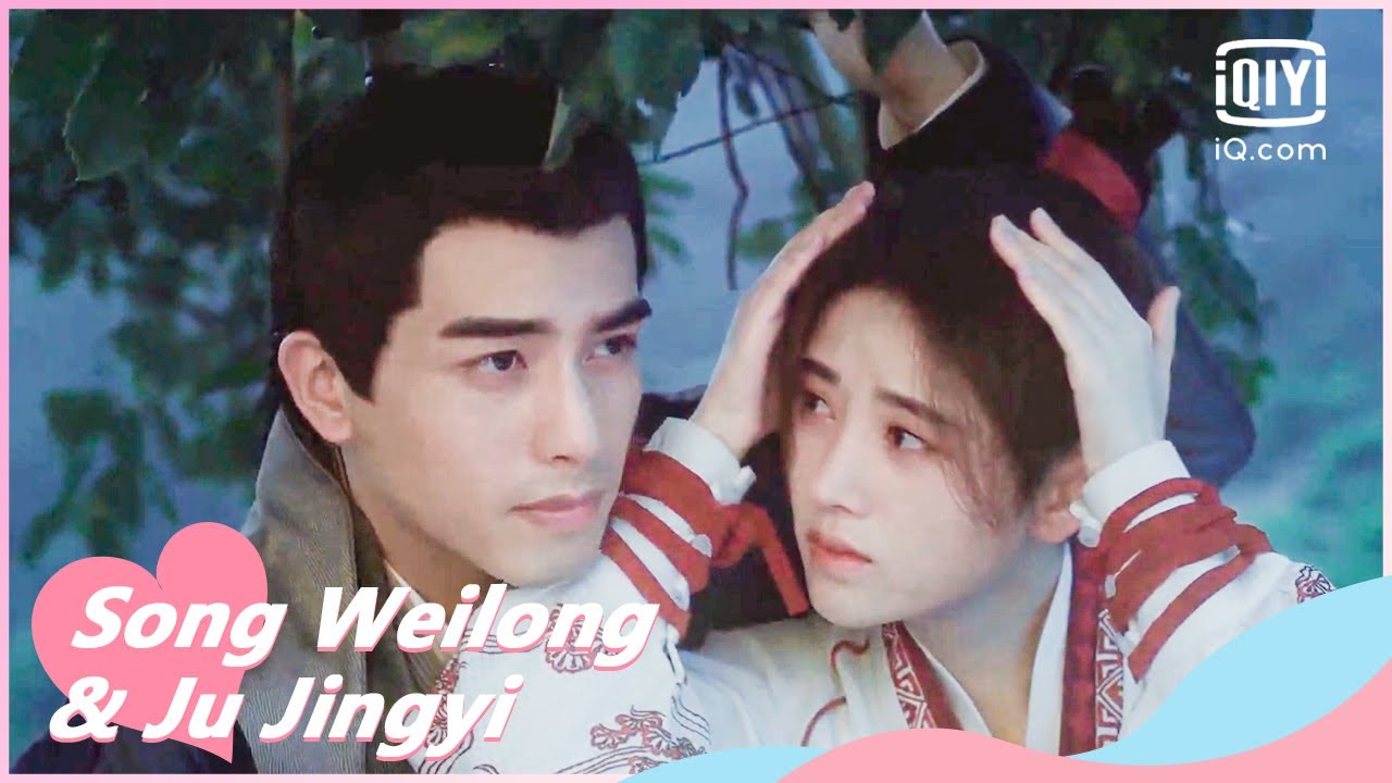 👩‍🎓Sweet Conversations Under Meteor Shower | In A Class Of Her Own EP17 | iQiyi Romance