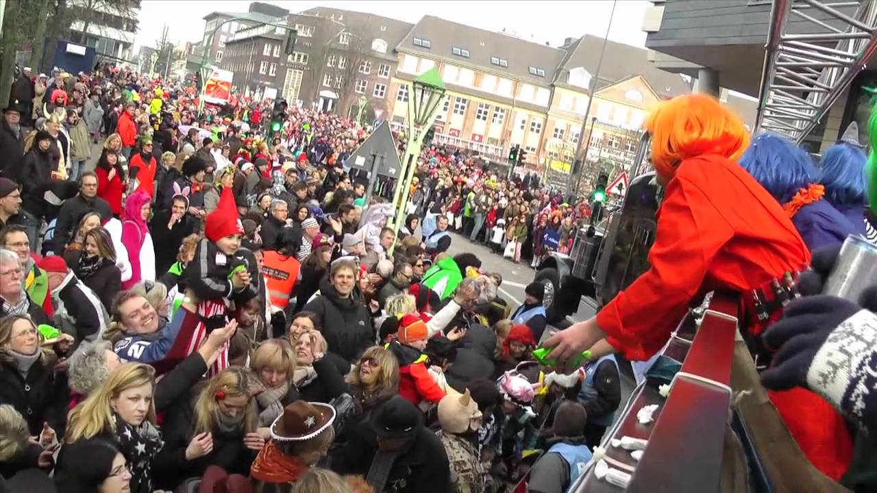 Rosenmontagszug in Essen mit der Allbau