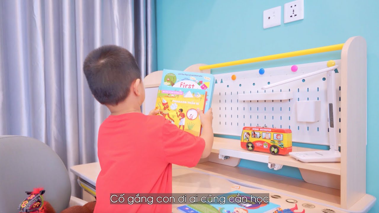 Bài ca Bàn Học Thông Minh DERGO