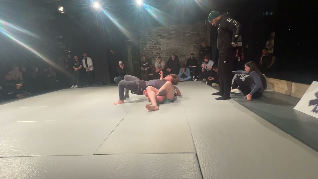 GORILLA INVITATIONAL MAIN EVENT - Kev McAloon v Ben Bennett