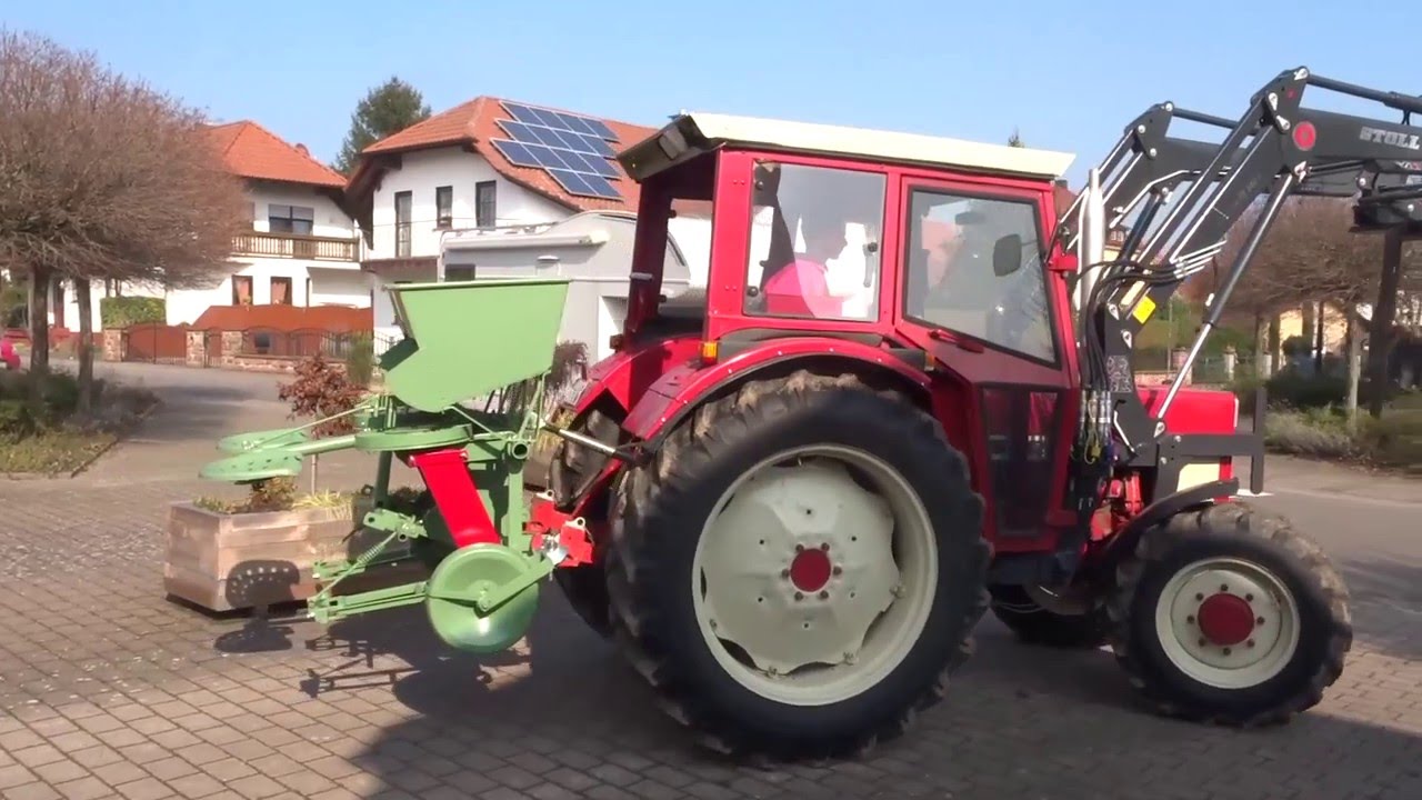 IHC mit Hassia Kartoffellegemaschine (Restauration)