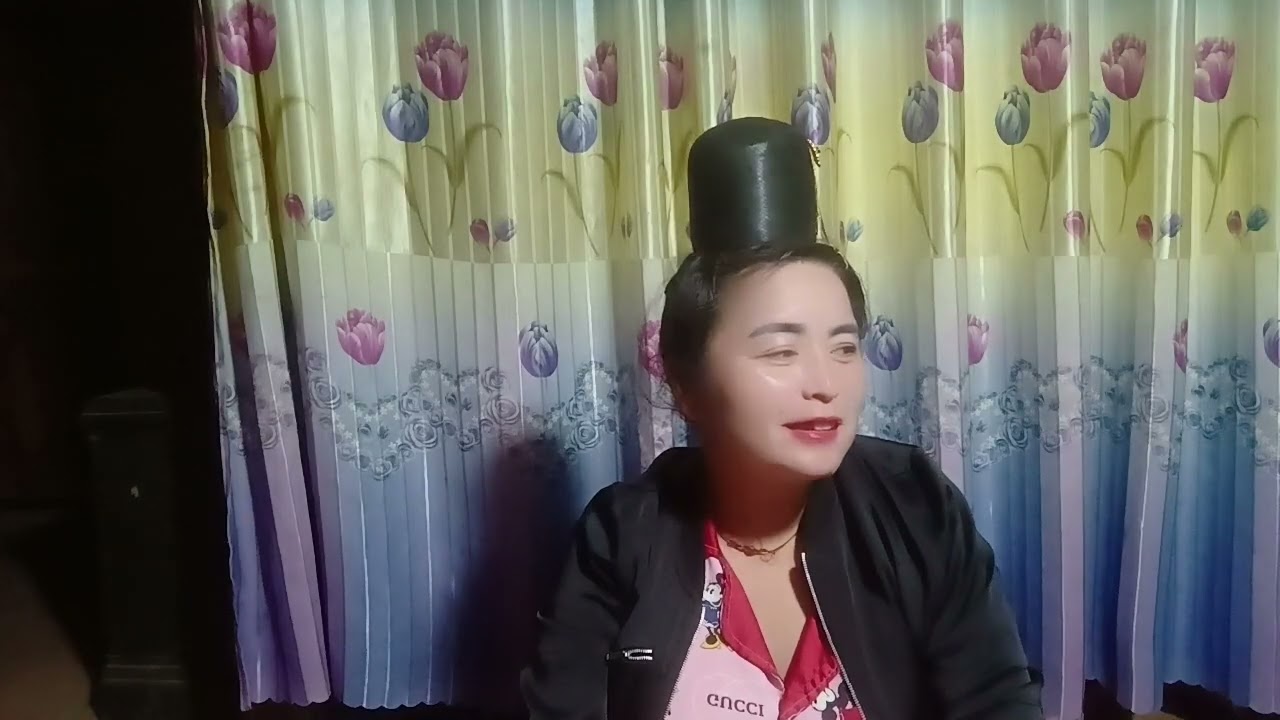 Ngoc Hoa pút hảư lo Khiêm hênh chơ đàư cơ cin đẩu mau dú thôi 