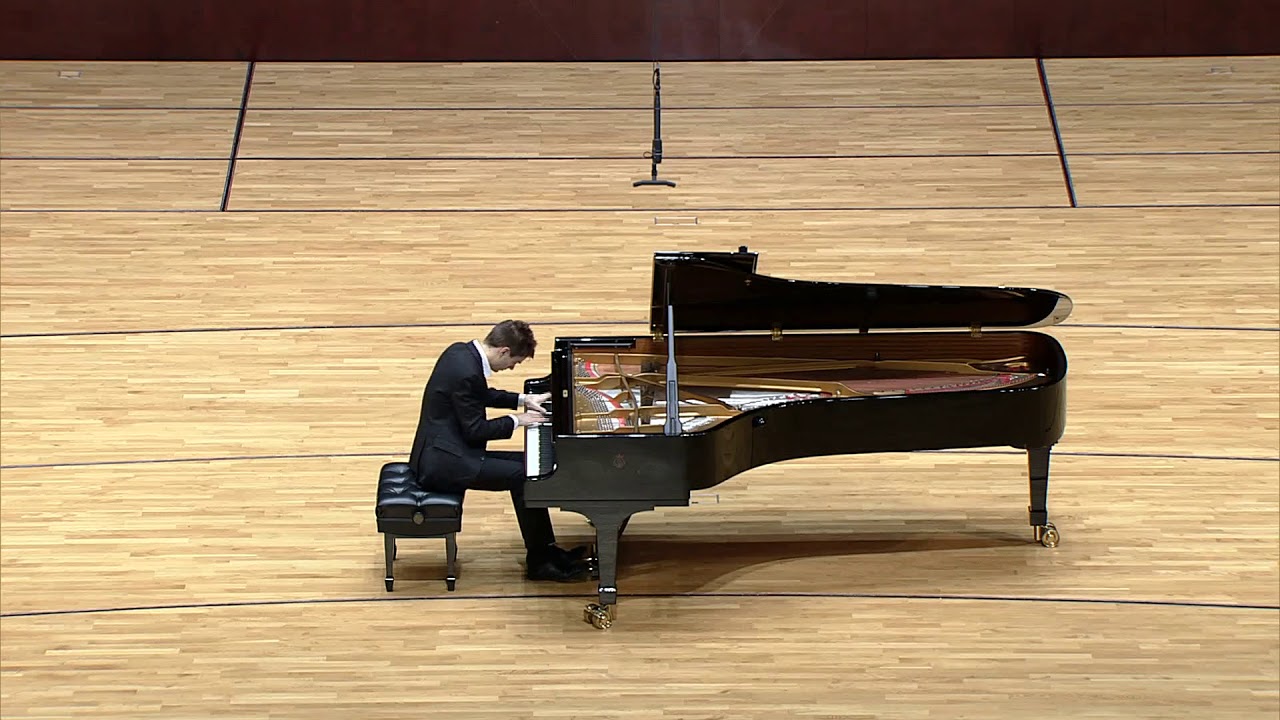 Andrew Tyson plays Liszt: Vallée d'Obermann
