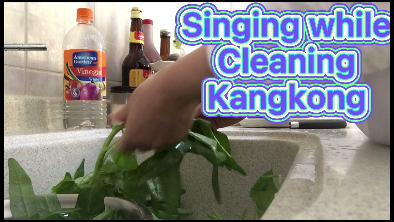 Singing while cleaning kang Kong