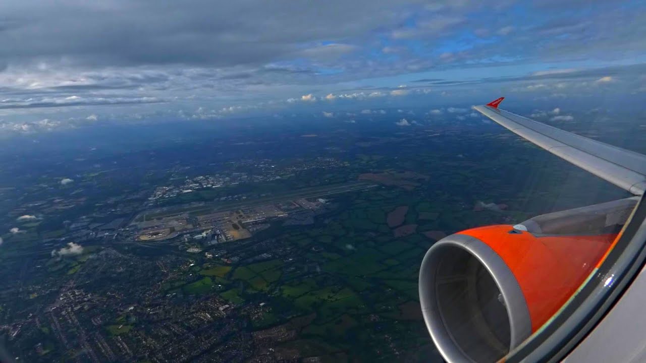 Full + Awesome! easyJet A320-214 Early morning takeoff from London Gatwick