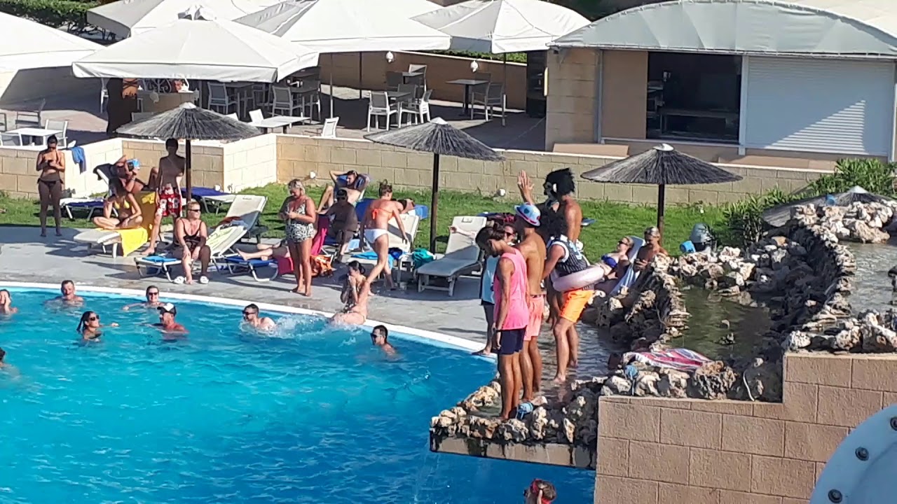 Animateur Doreta Beach Resort & Spa 2018