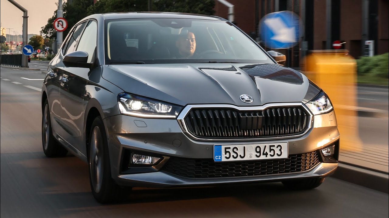 НОВАЯ Skoda FABIA Style 2022 - детали экстерьера и интерьера (цвет Graphite Grey)