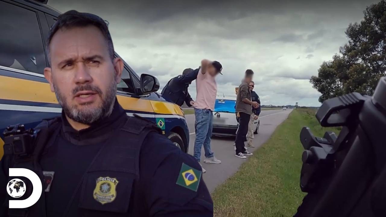Polícia se surpreende com achado em ônibus | Operação Fronteira Brasil | Discovery Brasil