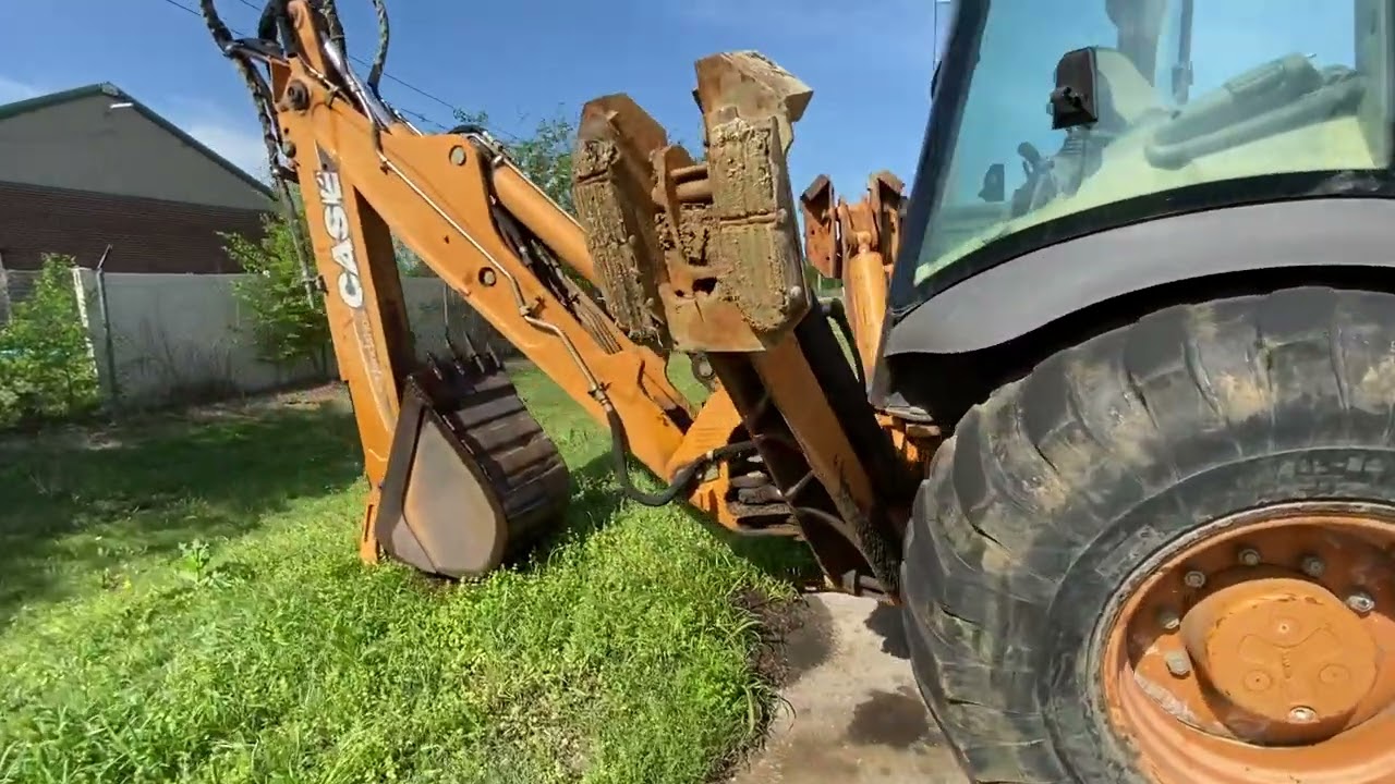 GovDeals: Case Backhoe 580 Super M