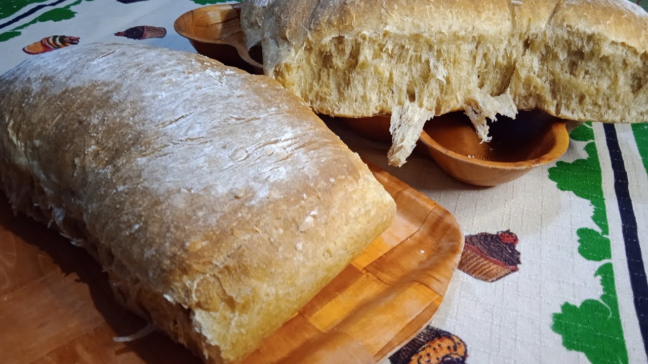 PÃO SEMI INTEGRAL COM AVEIA 100% FERMENTO NATURAL LEVAIN PARA  CAFÉ OU LANCHE.