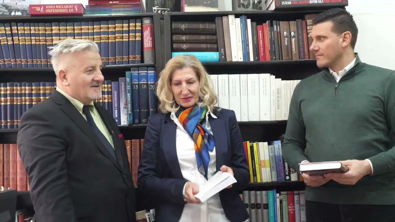 Direktor Arhiva Vojvodine posetio Palanku i doneo dvesta knjiga na poklon biblioteci