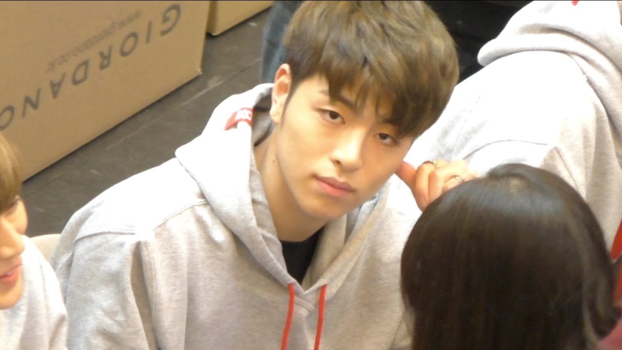 160109 iKON 준회 JUNE focus 분당 팬사인회
