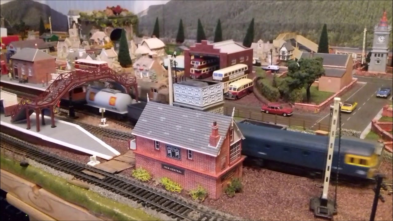 Mike's SouthWest model railway.                          Class 33 & Class 52 Lockdown session 2