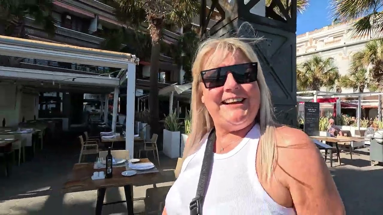 benidorm beach to Nova cocktail bar