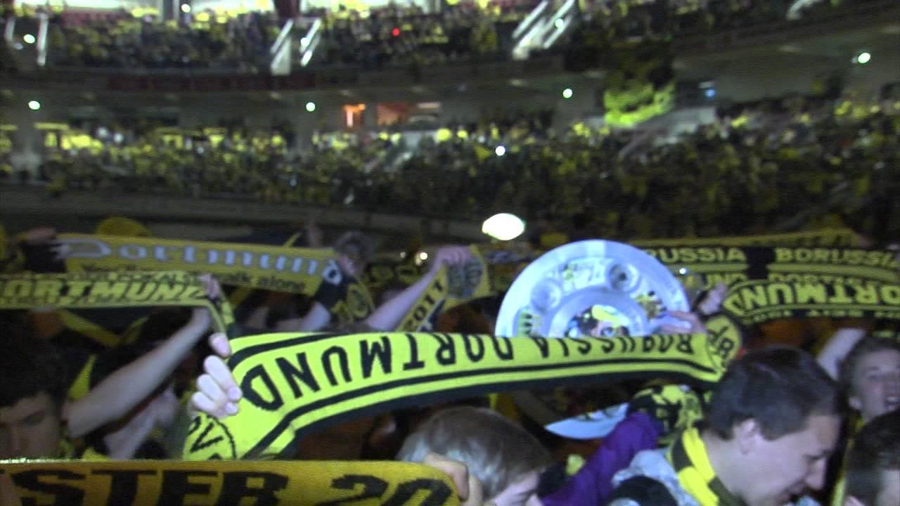 BVB Public Viewing in der Westfalenhalle Dortmund - Borussia Dortmund Deutscher Meister 2012