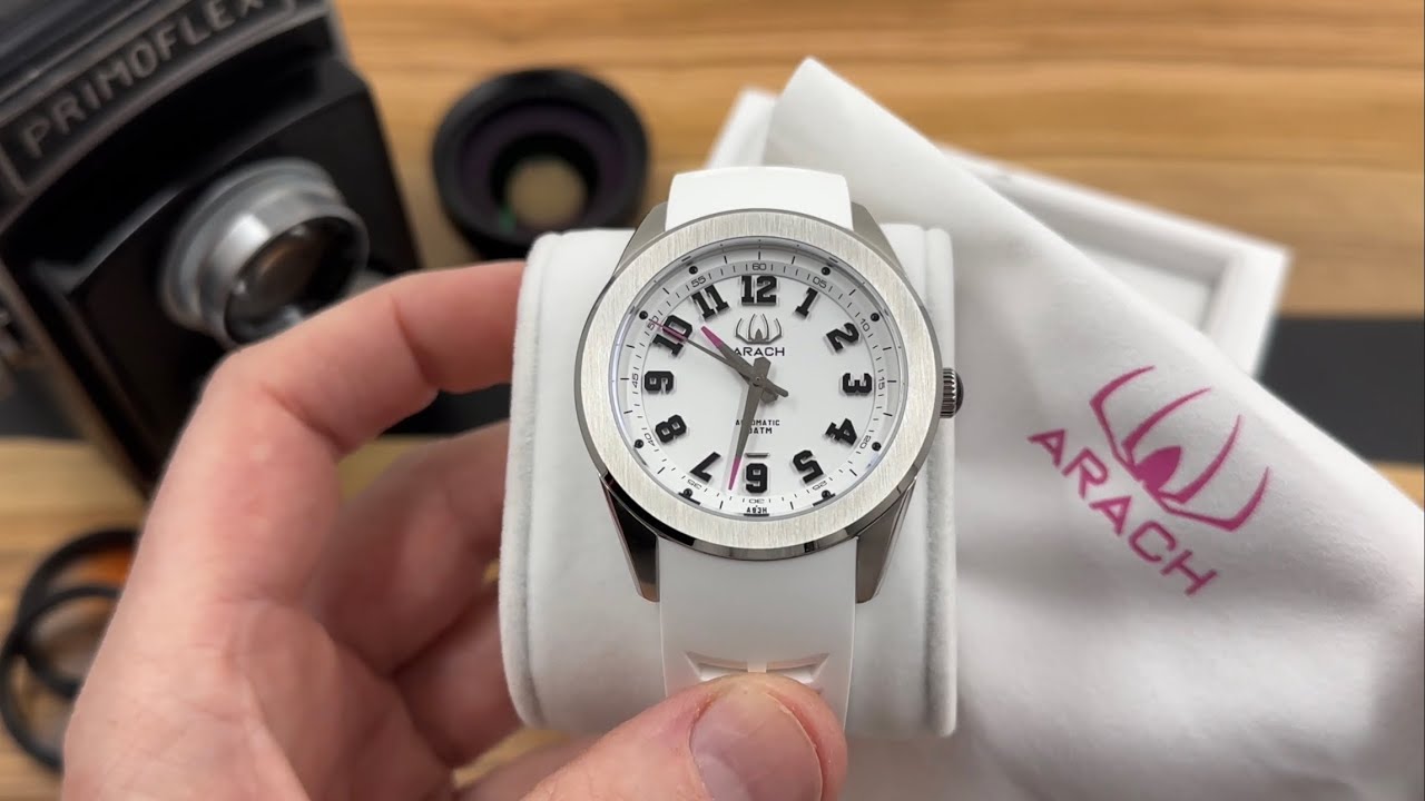 Another Incredible Debut Watch From A New Microbrand (Subtitles Available) Arach Review