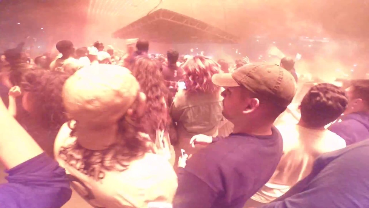 Saint Pablo Tour 2016 AllState Arena Chicago (POV) Part 4