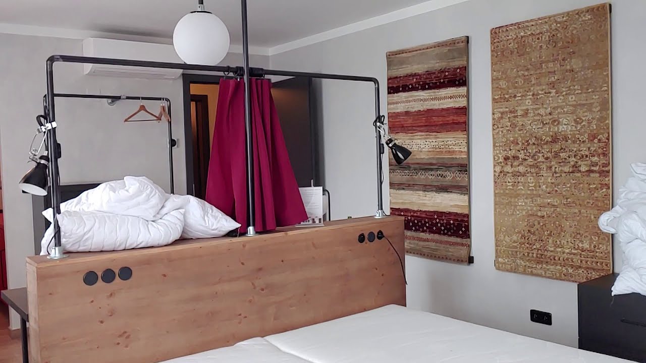 프라하 호스텔 객실 업그레이드 | Miss Sophie's downtown hotel