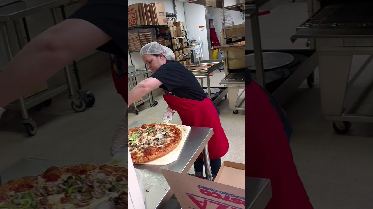 Costco Pizza in 9 minutes Deluxe
