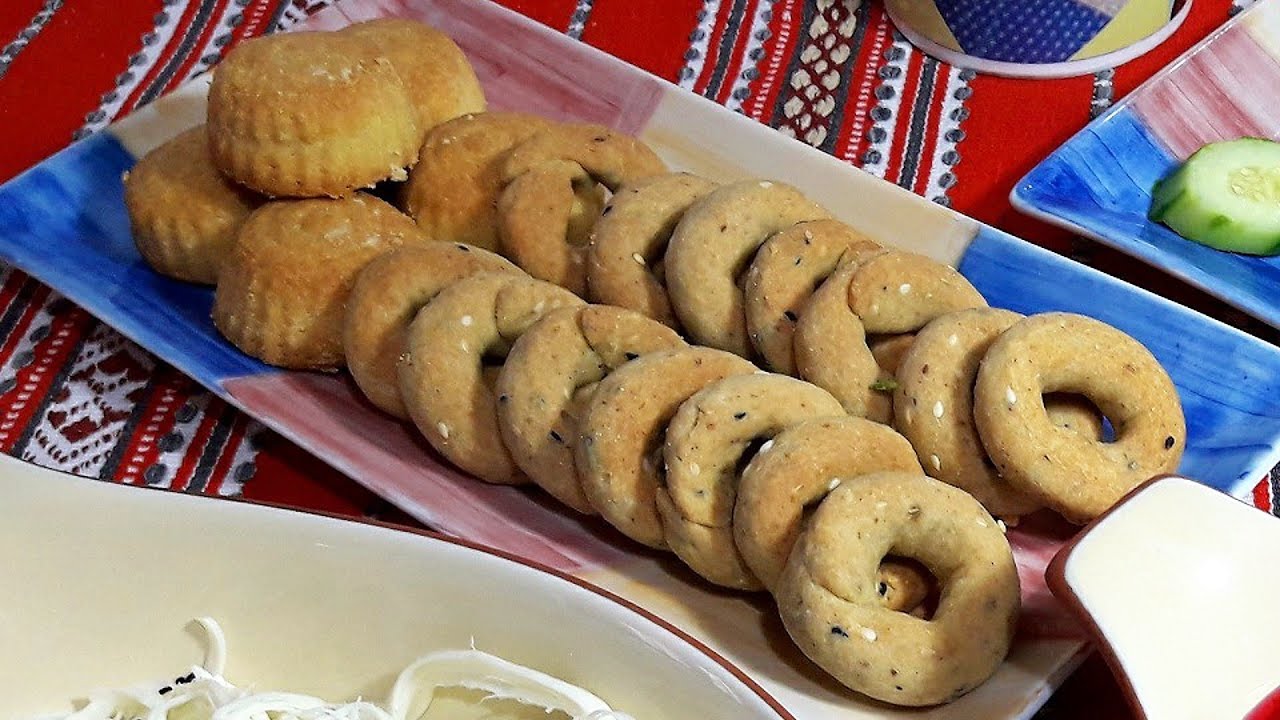 كعك العيد المالح طريقه سهله ومكفوله .. قوام متماسك مع هرته وطعمه طيبه و ريحه الايام الحلوه