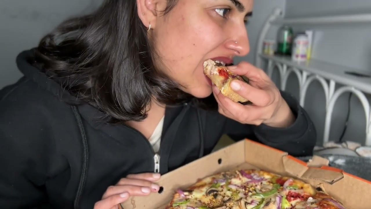Pizza eating #streetfood #foodlover #food #foodie #eating sounds g