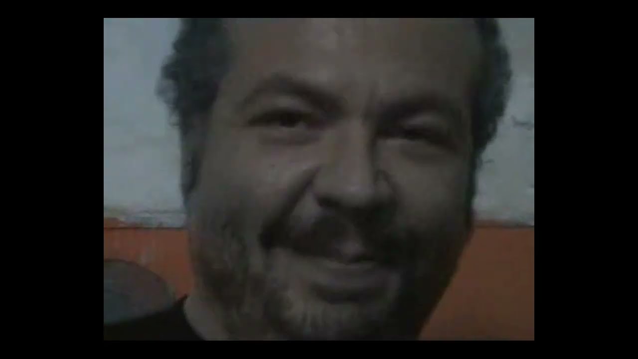MARIO ORSINI - Intervista ai giovani del centro storico di Napoli.