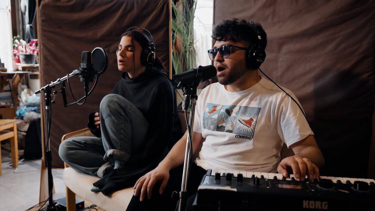 MATI ALCOBA Y LOS MANTENIDOS FEAT AMALIA   PARA DESPERTAR   LIVE SESSION