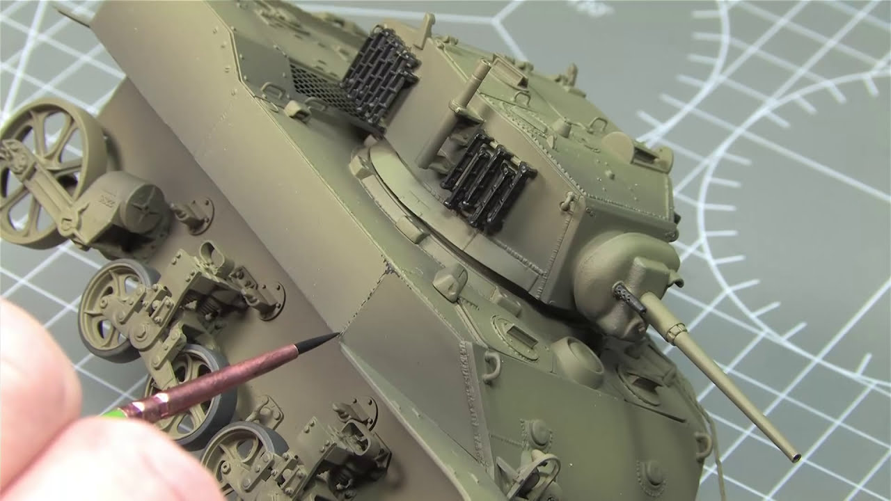 Simple Chipping Techniques for model tanks, vehicles or scenery
