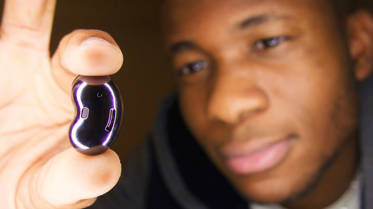 EXPERIENCE THE Galaxy Buds Live