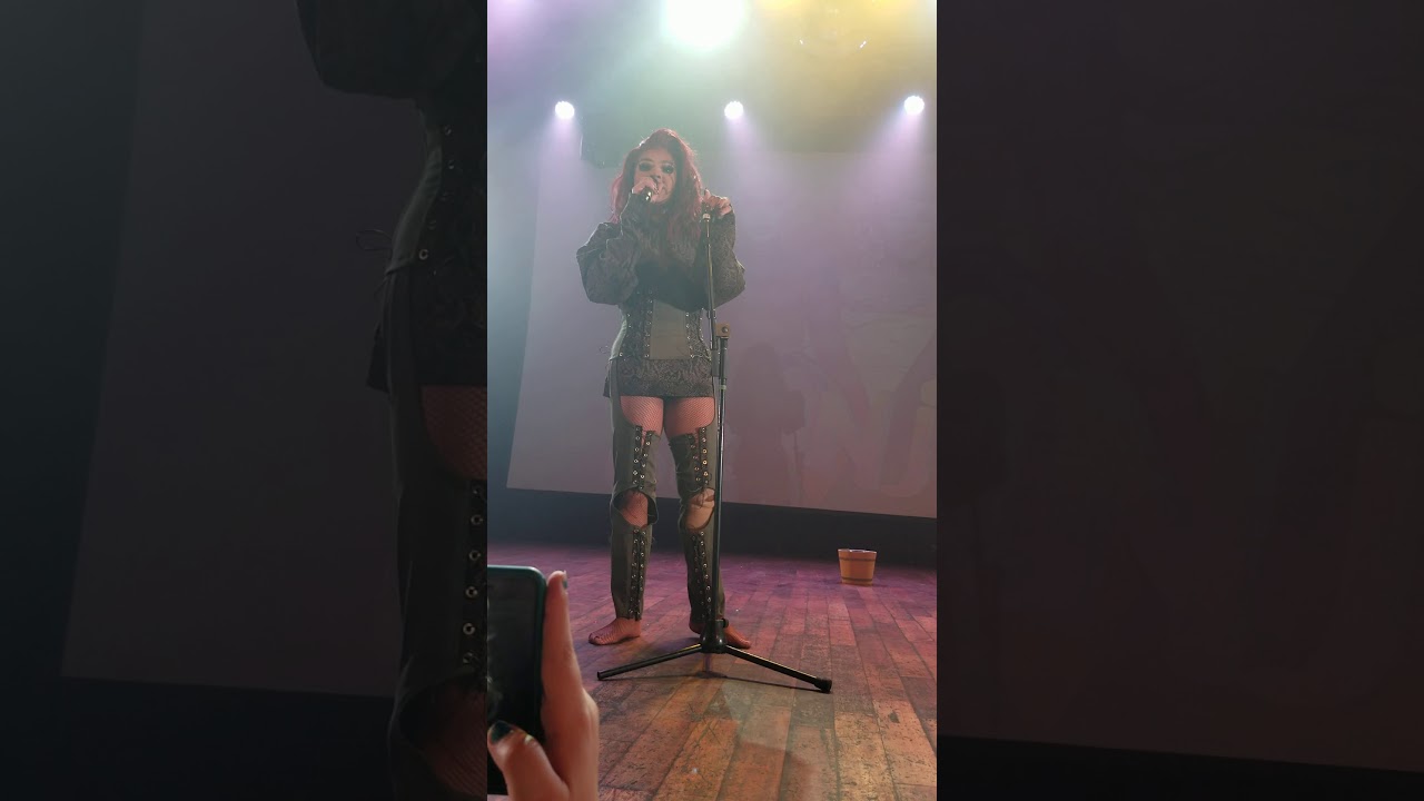 Vanjie clearing up 