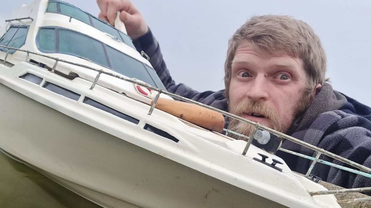 rc boat restoration part 1 - robbe marauder