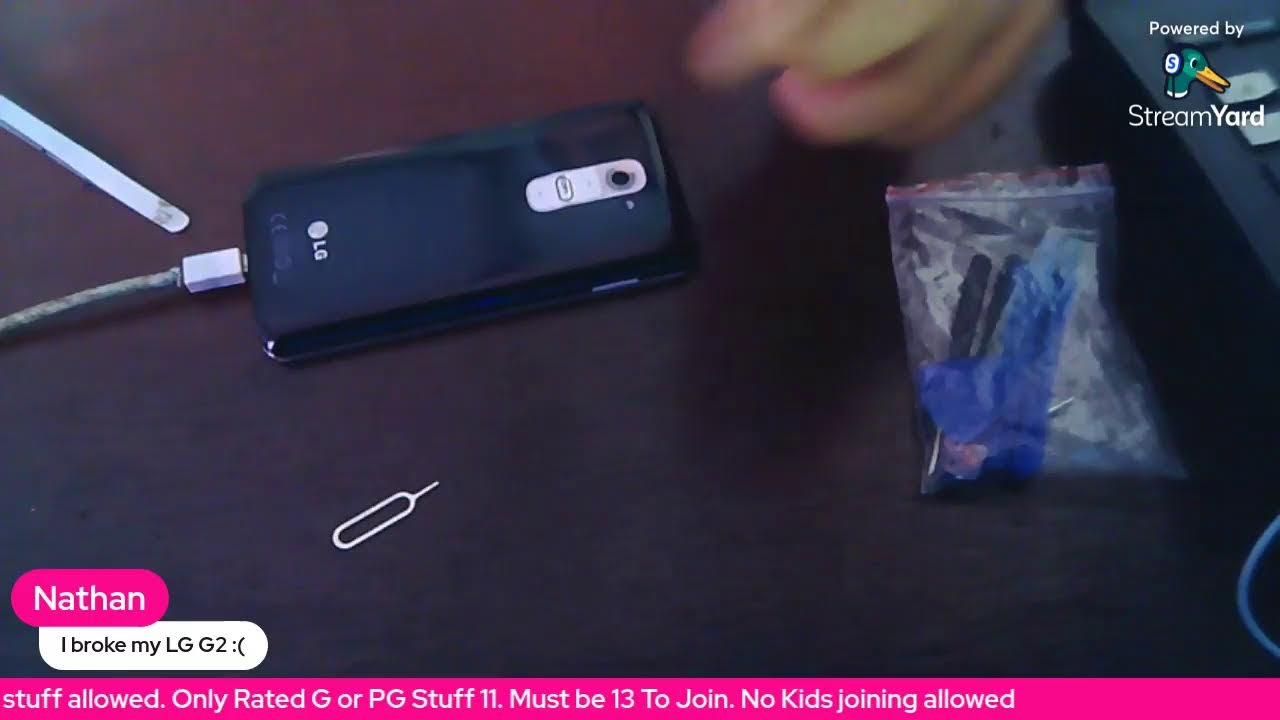 LG G2 Teardown cuz i broke my screen