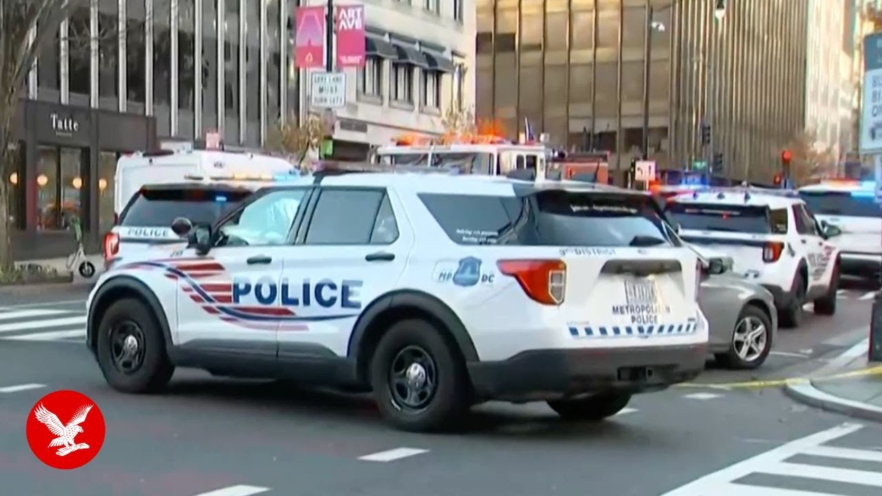 Live: Two members of National Guard shot close to the White House