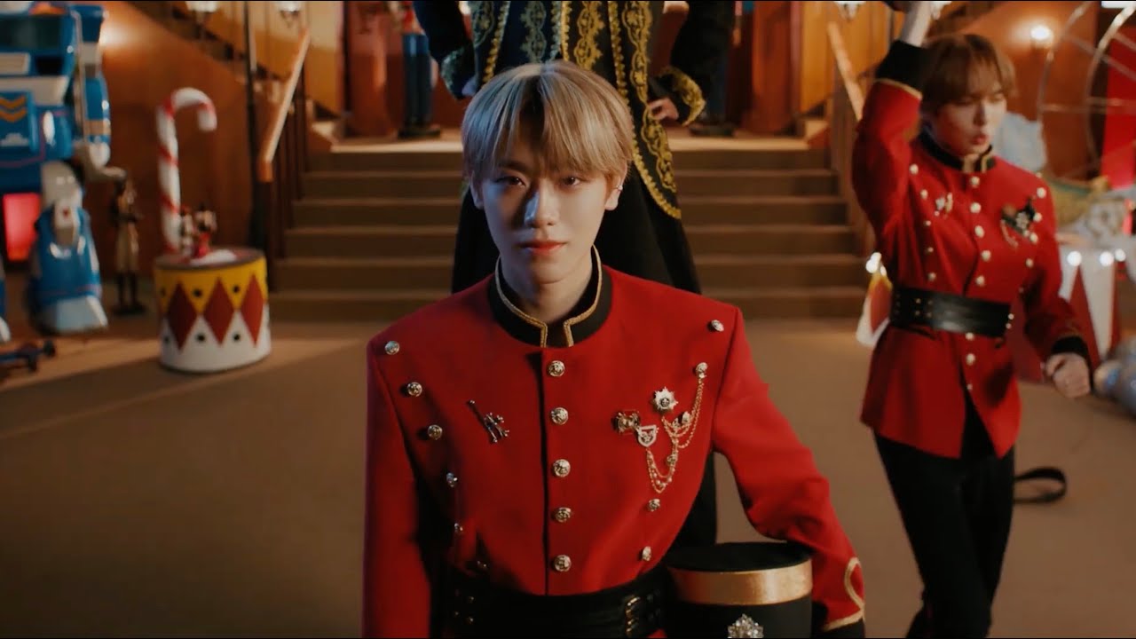 POV: YOU'RE ATTENDING A KPOP CIRCUS [Short Compilation]
