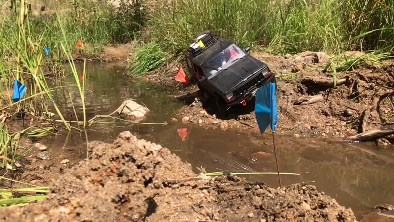 Rc4wd 1.55 Goodyear Wrangler MtR Creek crawl