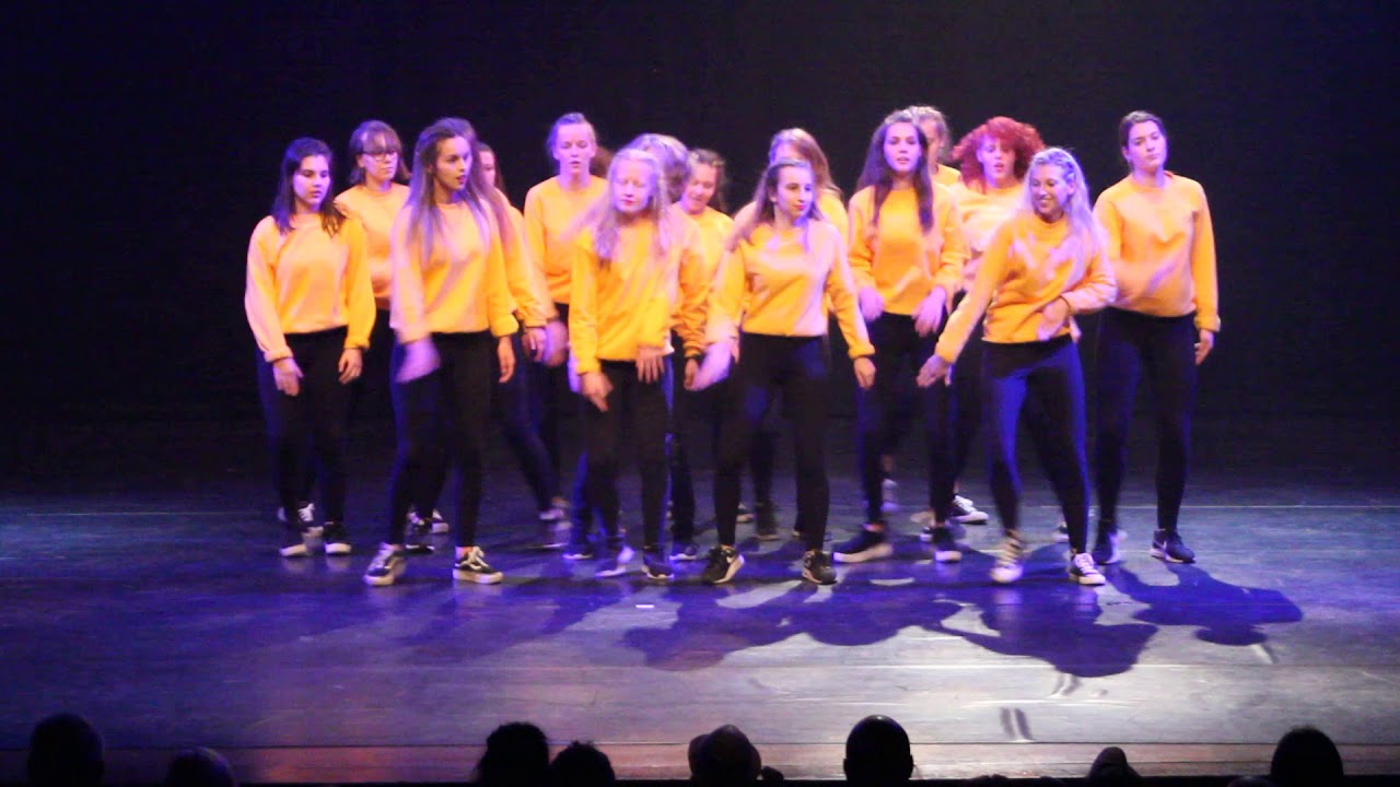 Dansshow 2019 Hiphop +15j o.l.v. Laurissa