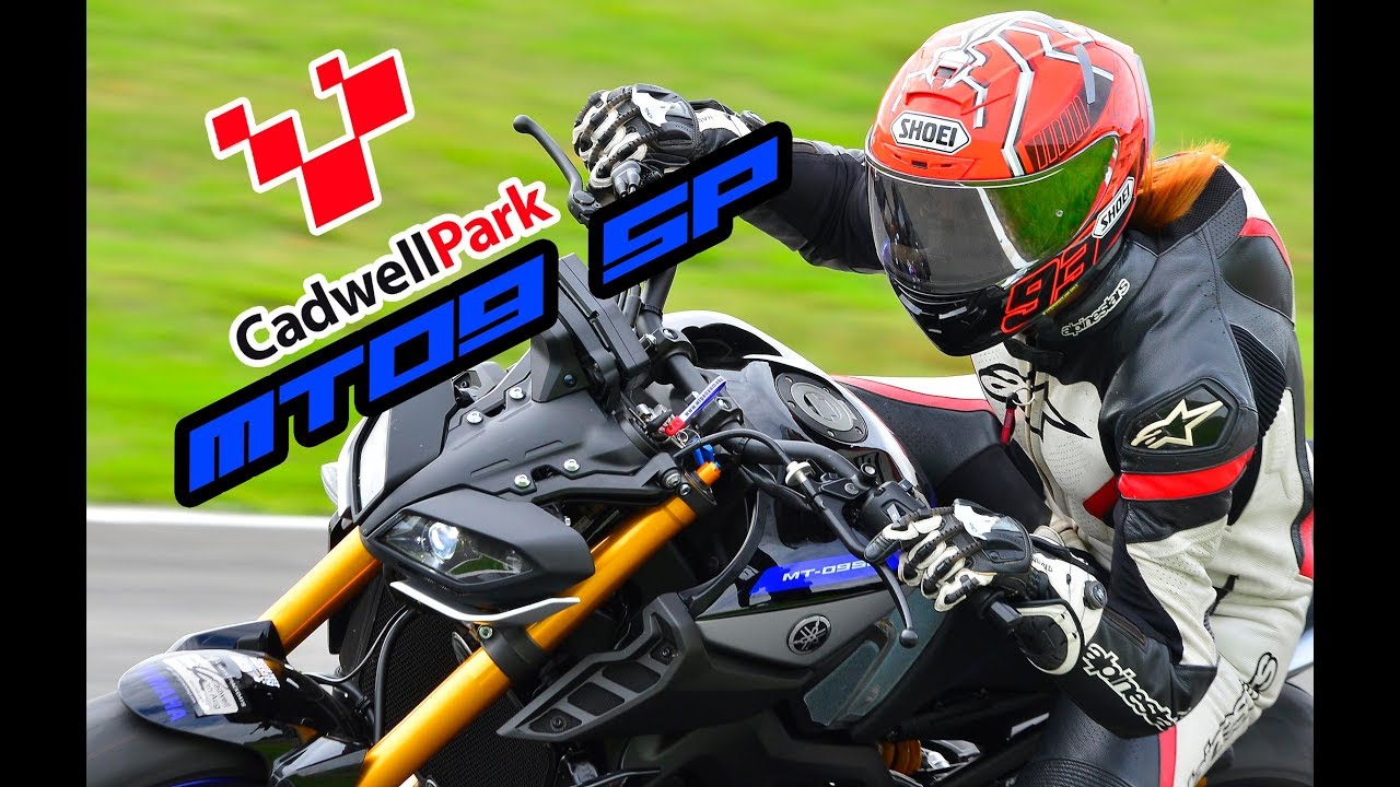 My first track day on my MT09-SP - Cadwell Park