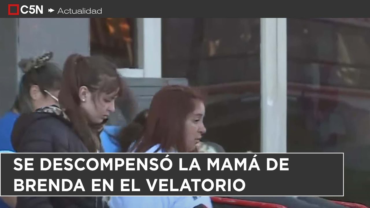 TRIPLE CRIMEN: Se DESCOMPENSÓ LA MAMÁ DE BRENDA durante EL VELATORIO