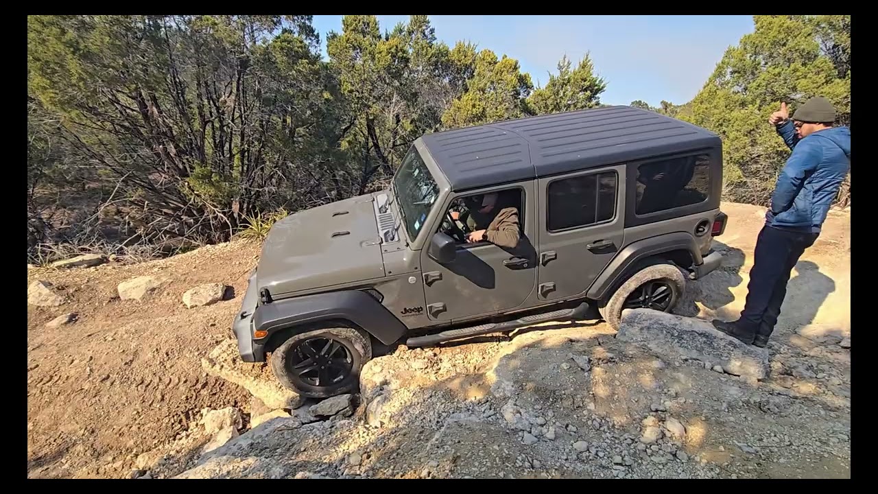 Jeep Wrangler JL STOCK - Off-Road | Hidden Falls Adventure Park, Texas  (English Subtitles)