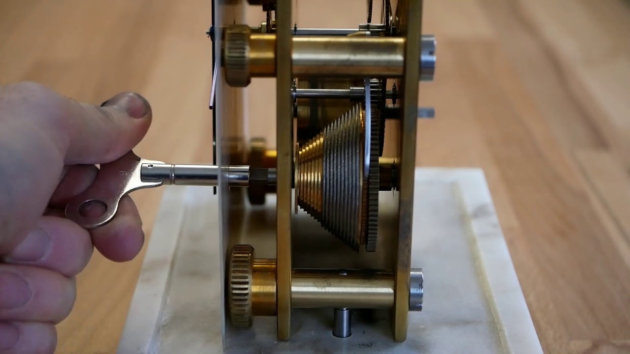 Uhrmacher Meisterst&uuml;ck von Andreas Hirn Wertingen mit Antrieb &uuml;ber Federhaus und Schnecke.