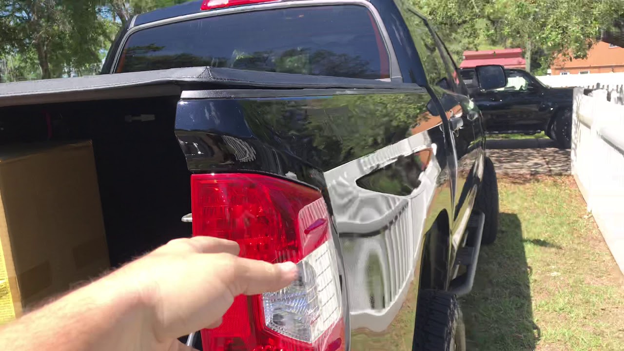 Как снять задний фонарь с Toyota Tundra | Быстрая версия без лишних слов