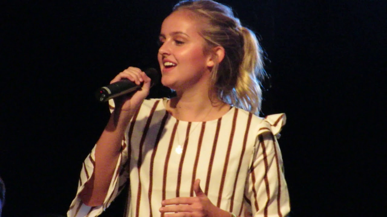 A Million Dreams (The Greatest Showman)live cover by Evie Clair and Josh Mortensen