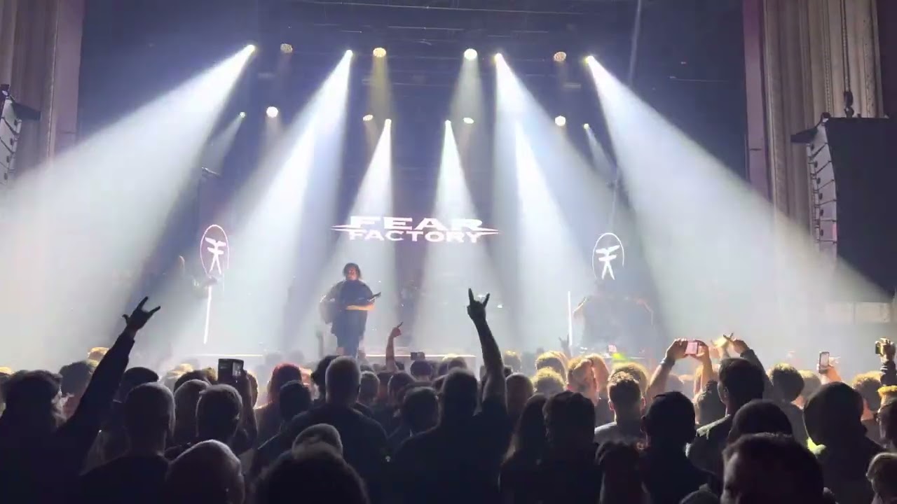 Fear Factory - Edgecrusher feat. Mushroomhead (Live HD)