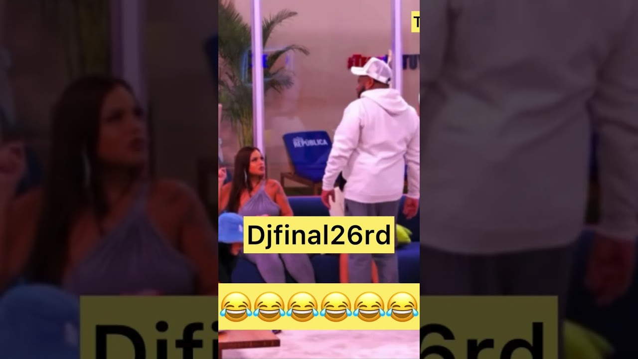 La fruta 🍇 😂 #viral #humor #lacasadealofoke #comedia #parati #memes #shorts