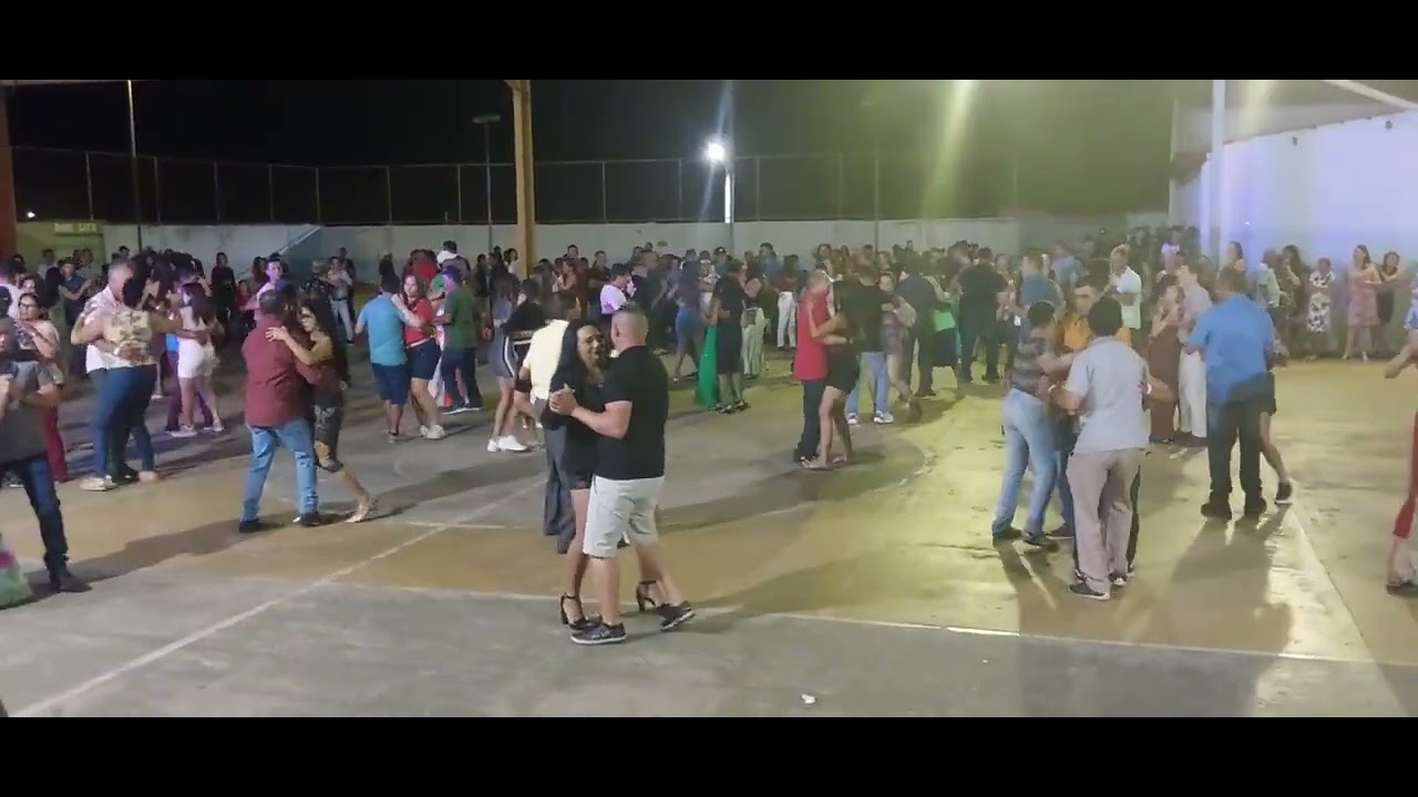 Vamos dança Forro #passossertanejos #Mamonas #roça #vidanaroça #minasgerais #vidareal  #mulherbonita