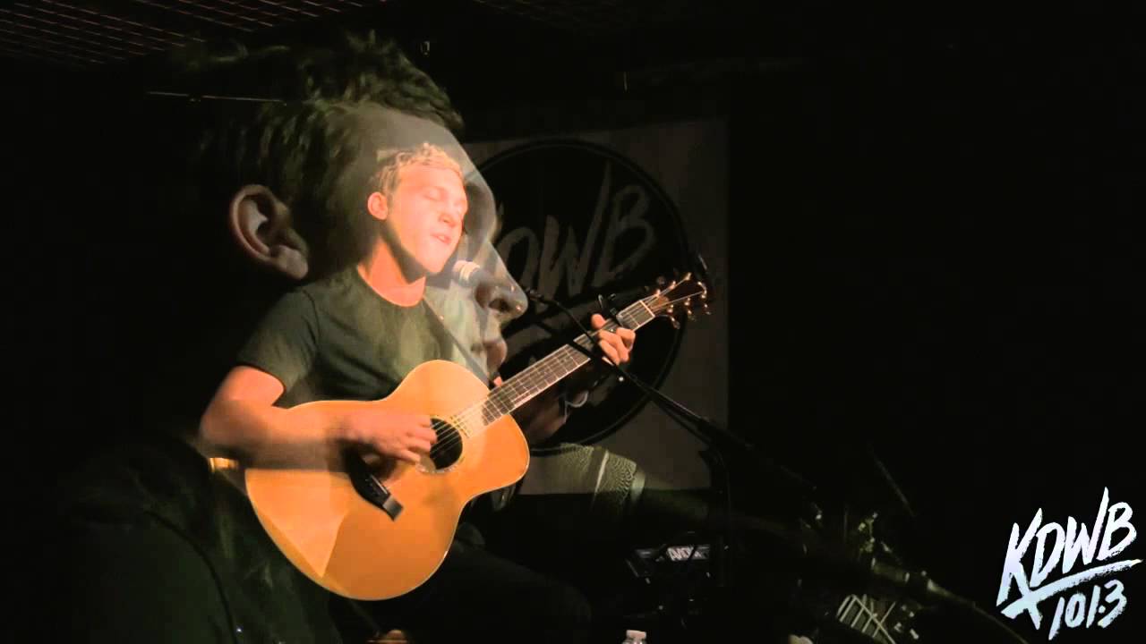 Phillip Phillips 'Man on the Moon' Live in the KDWB Skyroom